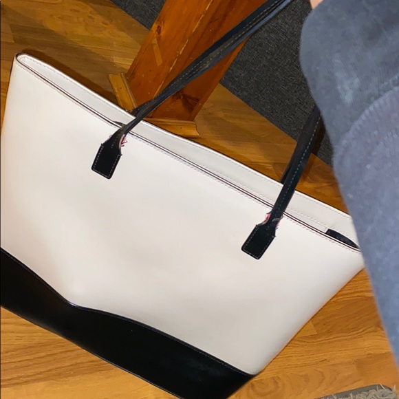 Kate spade tote - Picture 2 of 4